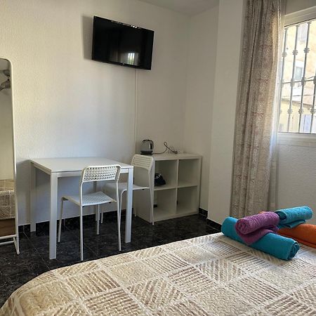 Almeria Centro Habitacion Privada En Apartamento Compartido Eksteriør billede