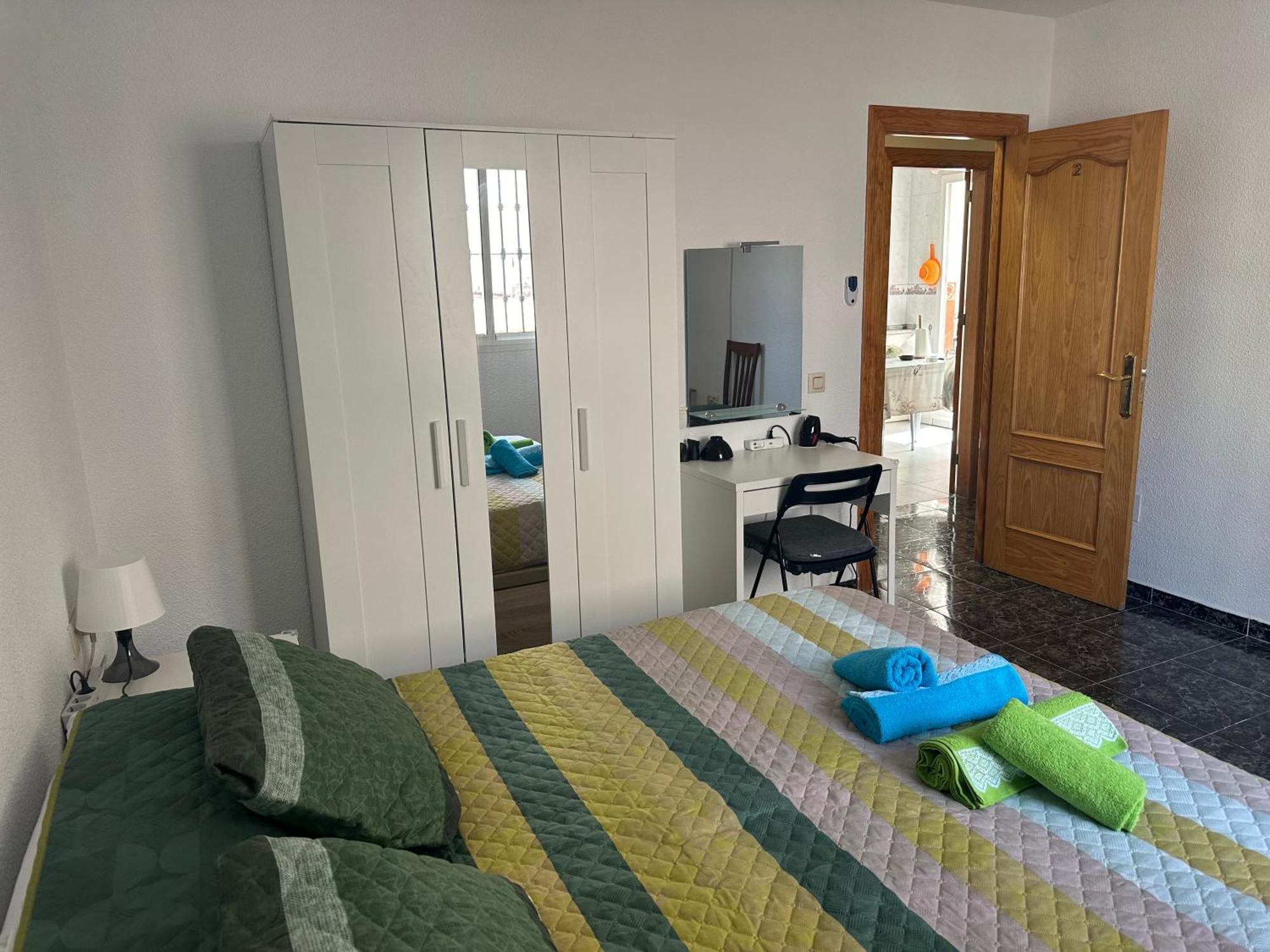 Almeria Centro Habitacion Privada En Apartamento Compartido Eksteriør billede