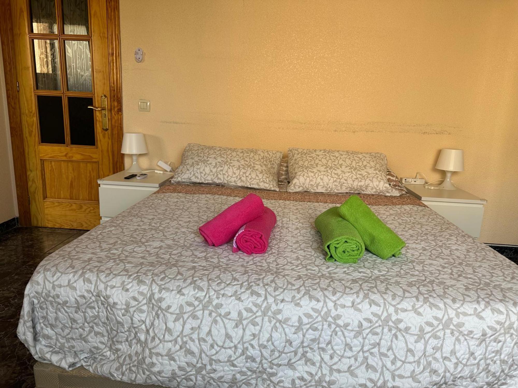 Almeria Centro Habitacion Privada En Apartamento Compartido Eksteriør billede