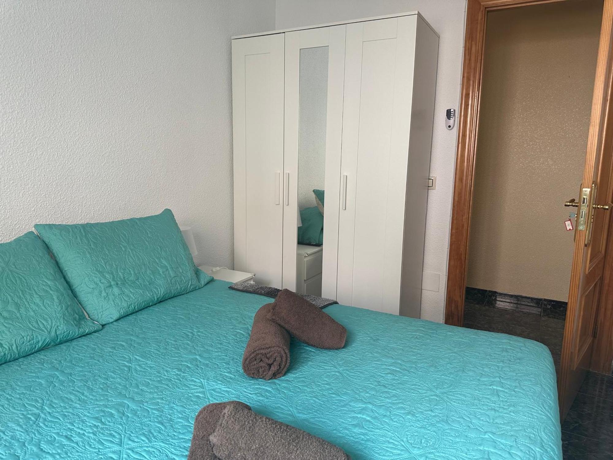 Almeria Centro Habitacion Privada En Apartamento Compartido Eksteriør billede