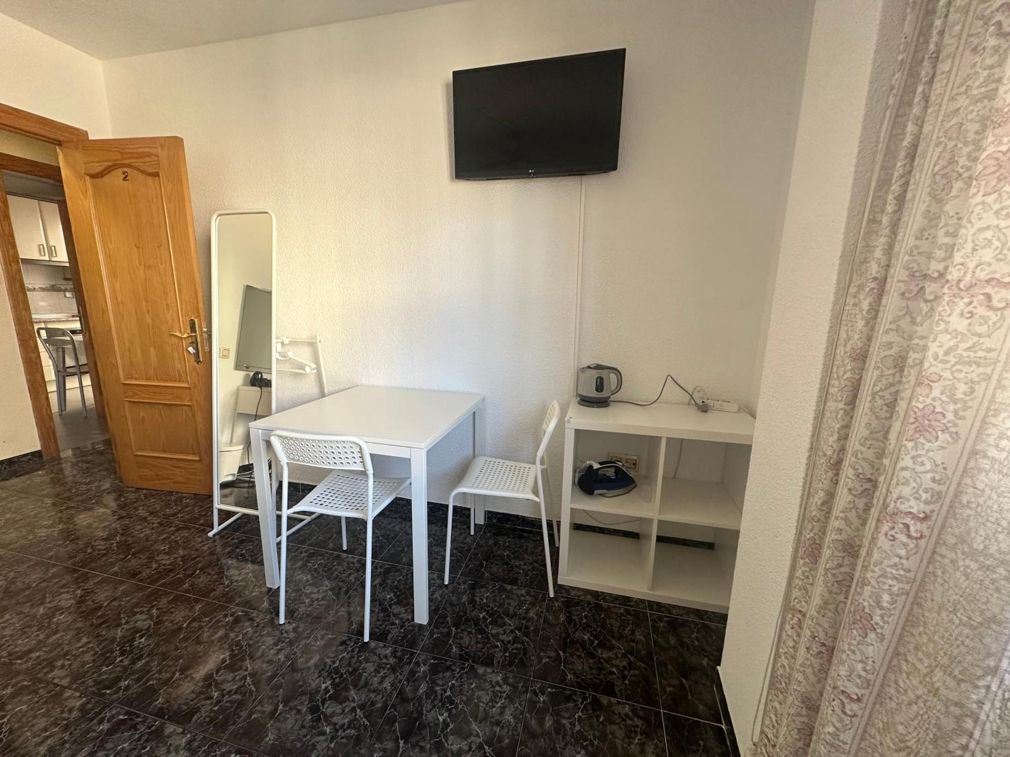 Almeria Centro Habitacion Privada En Apartamento Compartido Eksteriør billede