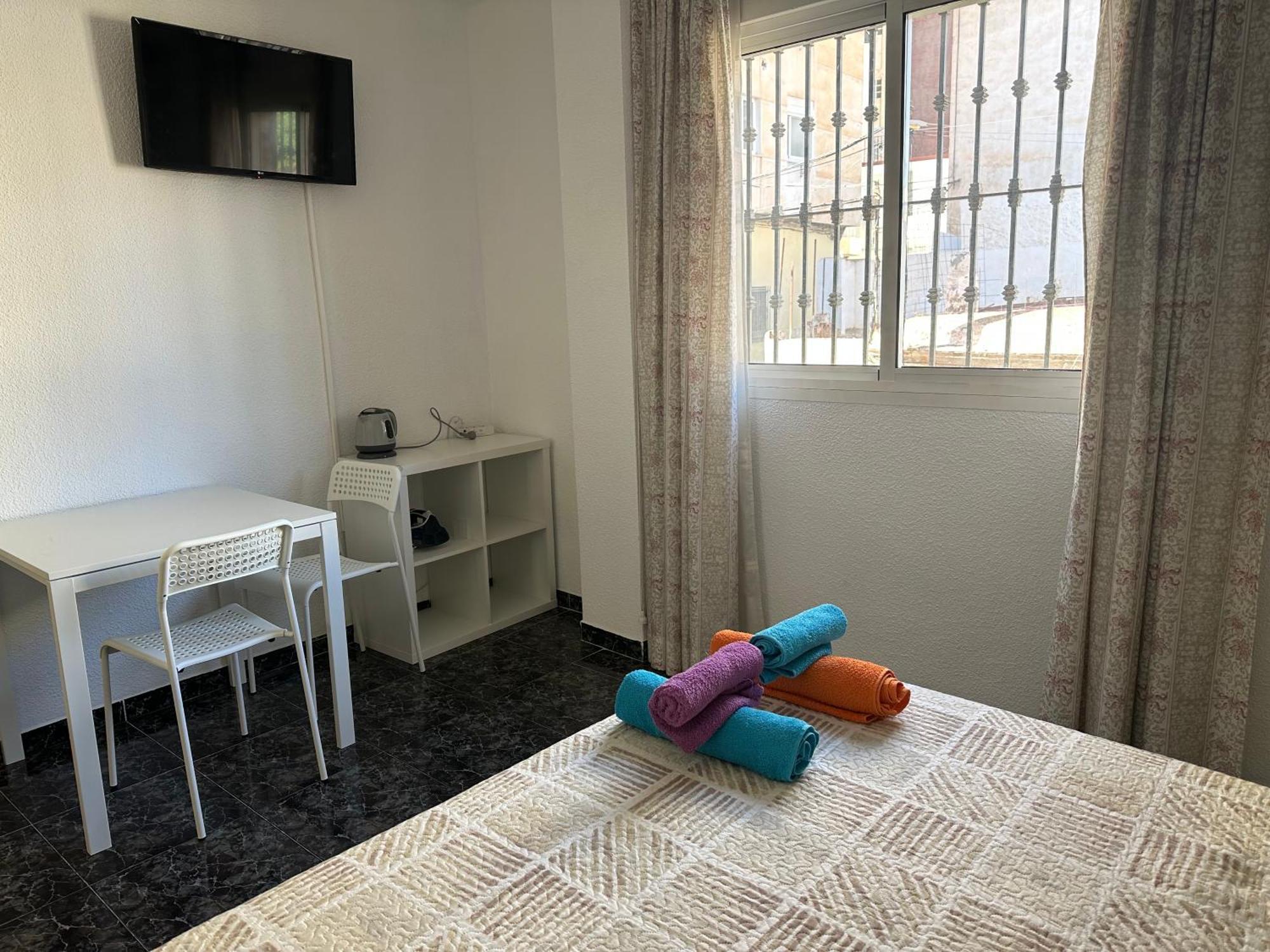 Almeria Centro Habitacion Privada En Apartamento Compartido Eksteriør billede