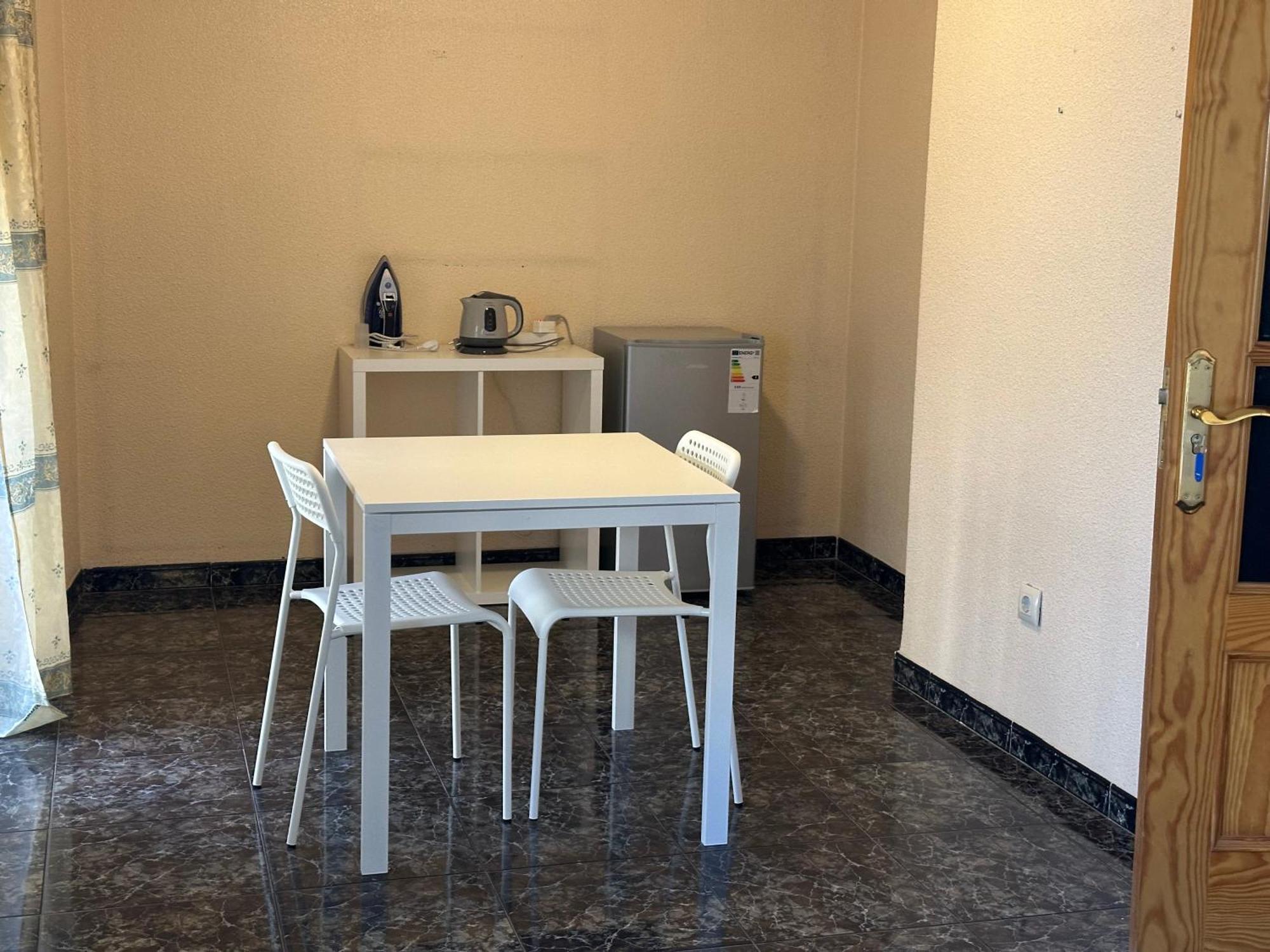 Almeria Centro Habitacion Privada En Apartamento Compartido Eksteriør billede